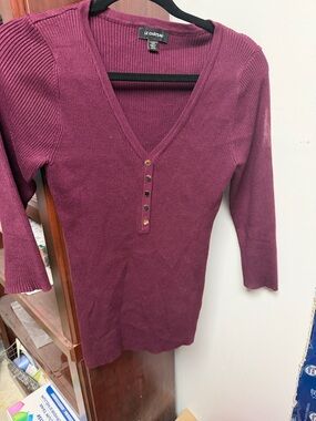 le chateau Plum V-Neck Ribbed Knit Sweater
